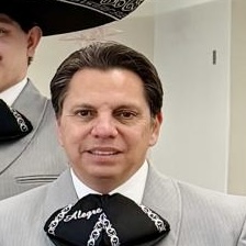 Carlos of Mariachi Alegre